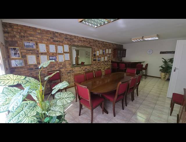 749M² WAREHOUSE TO LET IN KILLARNEY GARDENS